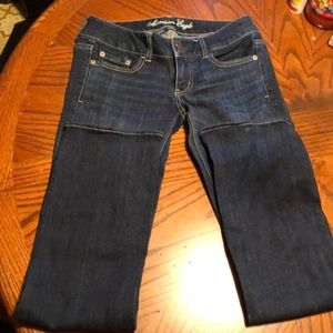 Woman’s American eagle jeans